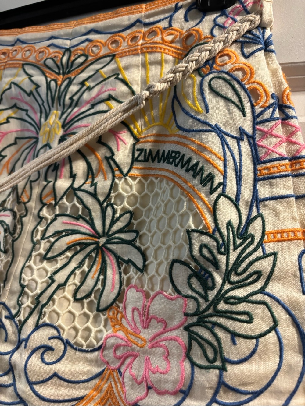 Zimmermann Women's Ginger Tropical Embroidered Shorts In Linen - Picture 4 of 8